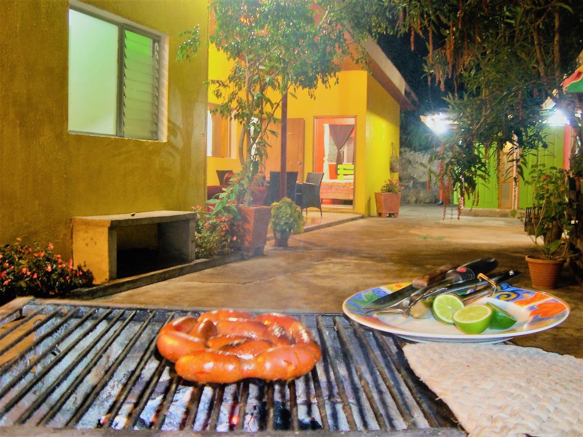 Casa Gitana & Traveler's * Antigua