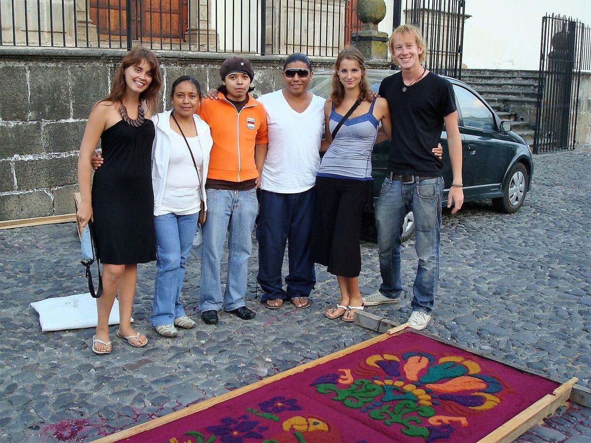 Casa Gitana & Traveler's *